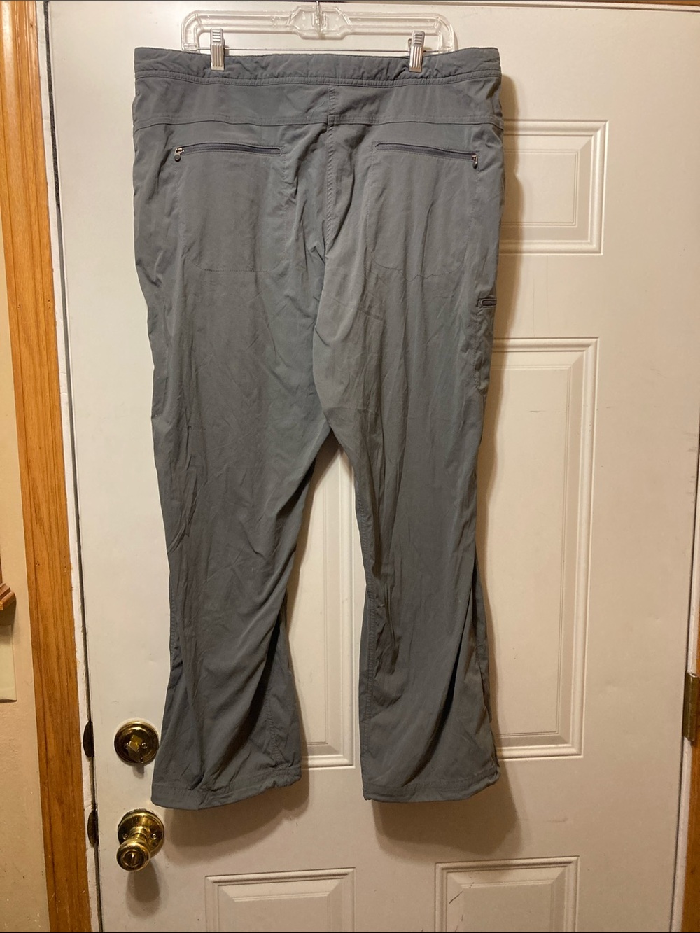 L.L. Bean Gray Active‎ Travel Pants 18